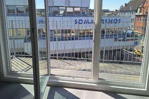 Charmante 2-Zimmer Dachgeschosswohnung in Köln-Rodenkirchen – Die vollständige Adresse der Immobilie erhältst du vom Anbieter., 50996 Rodenkirchen (Ortsteil), Köln – Vorschaubild 2