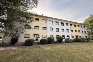 Leere 4 Zimmer Wohnung in Köln-Rondorf
