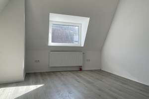 Wohnen mit Charakter: 2-Zimmer-Dachgeschosswohnung in City-Lage in Hagen – Die vollständige Adresse der Immobilie erhältst du vom Anbieter., 58095 Mittelstadt, Hagen – Vorschaubild 3