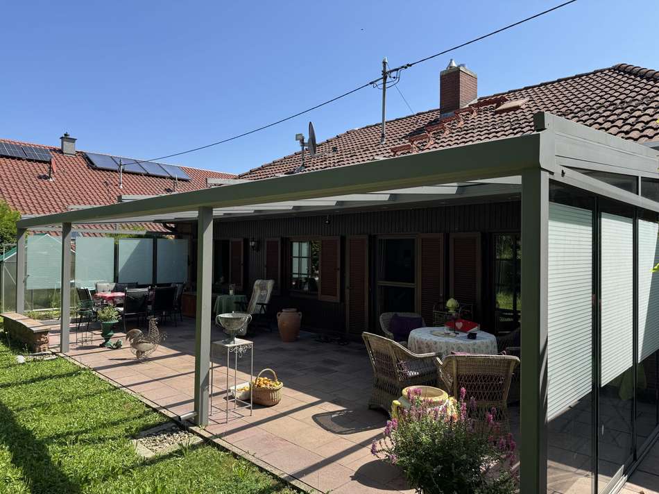 Überdachte Terrasse