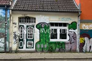 Charmantes, kleines  Haus  – gemütlich wohnen auf zwei Ebenen – Die vollständige Adresse der Immobilie erhältst du vom Anbieter., 28203 Steintor, Bremen – Vorschaubild 2