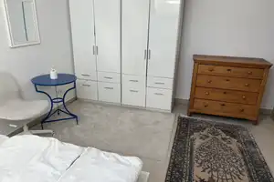 Elegante 4 Zimmer Wohnung inklusive Einbauküche und Dachterasse – Ludenbergerstraße 15, 40629 Düsseldorf – Vorschaubild 13