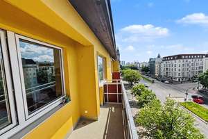 Bezugsfreie 3-Zimmer-Dachgeschosswohnung mit Balkon in City-Lage unweit Schloss Charlottenburg