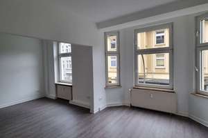 Großzügige Wohnung in neu saniertem Zustand in Duisburg