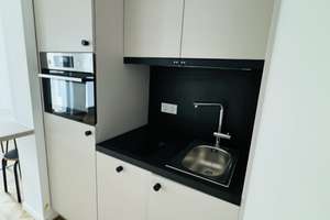 Süd-Balkon zum Innenhof! - mit Abstellkammer sowie EBK! – Otto-Franke-Straße 45, 12489 Adlershof, Berlin – Vorschaubild 7