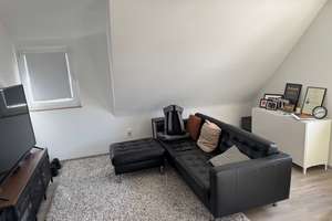 Charmante 3-Zimmer-Wohnung mit Balkon und Hobbyraum  in Zazenhausen – Die vollständige Adresse der Immobilie erhältst du vom Anbieter., 70437 Zazenhausen, Stuttgart – Vorschaubild 2