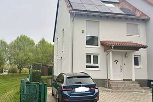 Modernisiertes 5-Zimmer-Reiheneckhaus am Feldrand mit PV, Sauna & Hobbykeller – Die vollständige Adresse der Immobilie erhältst du vom Anbieter., 64546 Mörfelden-Walldorf – Vorschaubild 1
