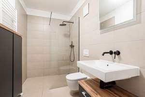 Seltene Gelegenheit! Exklusives Neubauapartment mit eigenem Garten -direkte Wasserlage an der Dahme! – Die vollständige Adresse der Immobilie erhältst du vom Anbieter., 12527 Grünau, Berlin – Vorschaubild 7