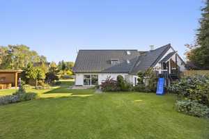 Traumhaus mit parkähnlichem Grundstück – Kiel – Vorschaubild 1