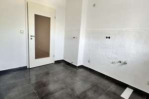 Gepflegte 4-Zimmer-Wohnung mit Balkon und idealer Infrastruktur  – Schalker Straße 114, 45881 Schalke, Gelsenkirchen – Vorschaubild 5
