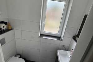 Neuwertiges Haus mit fünf Zimmern und EBK in Oberstenfeld – Wunnensteinstraße 32, 71720 Ludwigsburg (Kreis) – Vorschaubild 9