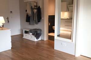 Von Privat: Moderne 2 Zimmer Wohnung mit Südwest-Balkon und EBK