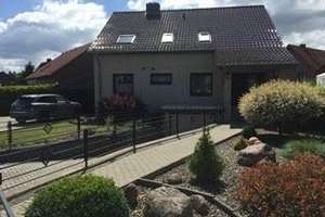 Freistehendes Einfamilienhaus mit Einliegerwohnung in Wolfsburg Ehmen – Die vollständige Adresse der Immobilie erhältst du vom Anbieter., 38442 Ehmen, Wolfsburg – Vorschaubild 1