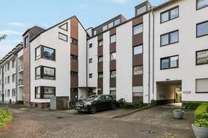 Von Privat - vermietete, großzügige 4,5-Zimmer Wohnung in Köln-Klettenberg