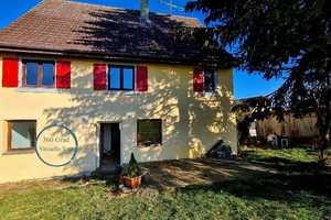 ruhig, in zweiter Baureihe, freistehend, 3 Geschosse mit Aussicht, entkerntes Bauernhaus zum Ausbau – Biberach (Kreis) – Vorschaubild 1