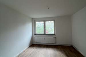 Hier genießt man das Leben im grünen - 3 Zimmern mit EBK + Balkon – Lindenstraße 43, 38448 Vorsfelde, Wolfsburg – Vorschaubild 6