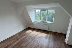 Moderne 2- Zimmer Dachgeschosswohnung nach DG-Ausbau *nur schriftl. Anfragen* – Iltisstrasse 5, 24143 Gaarden-Ost, Kiel – Vorschaubild 6