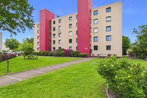 Penthousewohnung in Findorff mit Fahrstuhl, Blick ins Grüne und Potenzial