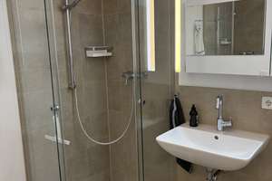 Hochwertig renovierte 2‑Zimmer Wohnung mit großem Balkon im Herzogpark in München-Bogenhausen – Mauerkircherstraße 85, 81925 Herzogpark, München – Vorschaubild 5