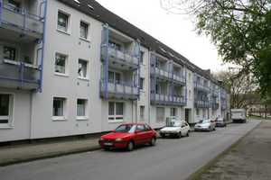 Renovierte, großzügige 2-Zimmer-Wohnung im EG – Jahnplatz 8, 45143 Essen – Vorschaubild 1