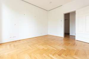 Sonnige & hochwertige 4 Zimmer mit drei Balkonen | Kamin | Parkett | Fußbodenheizung | Aufzug – Die vollständige Adresse der Immobilie erhältst du vom Anbieter., 4105 Zentrum-Nord, Leipzig – Vorschaubild 17