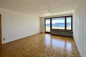 Traumhafter Alpenblick! Helle 3-Zi.-Wohnung mit Loggia & Stellplatz in Neuhausen  – Leonrodstrasse 62, 80636 Alte Kaserne, München – Vorschaubild 9