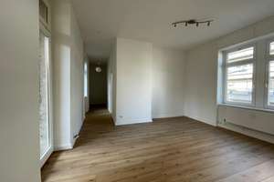 Sehr helle 2 - Zimmer - Wohnung mit Balkon im Herzen von Biebrich*** – Bunsenstraße 1, 65203 Biebrich, Wiesbaden – Vorschaubild 4