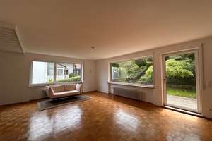 Großzügige bezugsfertige DHH - wertig modernisiert - in 89312 Günzburg-Reisensburg – Die vollständige Adresse der Immobilie erhältst du vom Anbieter., 89312 Günzburg – Vorschaubild 10