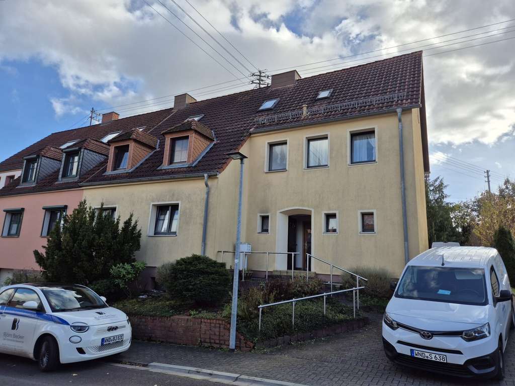Immobilie in Sankt Wendel - Dreiparteienhaus in St. Wendel - attraktive Kapitalanlage mit PV-Erträgen - Bild 0