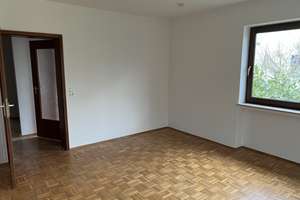 Geräumiges 7-Zimmer Einfamilienhaus mit Garage in Kassel-Kirchditmold – Schachtenstraße 11, 34130 Kirchditmold, Kassel – Vorschaubild 2