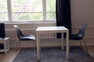 Bezugsfreies sonniges 1 Zimmer Studio gegenüber des "Gleisdreieck Park", provisionsfrei – Möckernstraße 94, 10963 Kreuzberg, Berlin – Vorschaubild 3