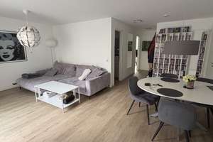  nahezu neuwertige 3-Zimmer-Wohnung mit großem Sonnenbalkon in Köln-Poll