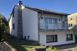 Einfamilienhaus mit optionaler Einliegerwohnung – Die vollständige Adresse der Immobilie erhältst du vom Anbieter., 56736 Kottenheim – Vorschaubild 2