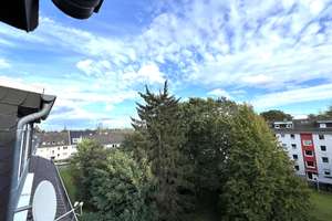 Bezugsfreie 2-Zimmer-DG-Wohnung mit Grünblick & Stellplatz | Bonn-Endenich – provisionsfrei – Monschauer Straße 6, 53121 Endenich, Bonn – Vorschaubild 12