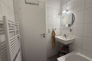 Mitten in Schwabing, ruhiges, möbliertes Apartment Leopoldstr. Nähe  Münchner Freiheit – Die vollständige Adresse der Immobilie erhältst du vom Anbieter., 80802 Münchner Freiheit, München – Vorschaubild 7