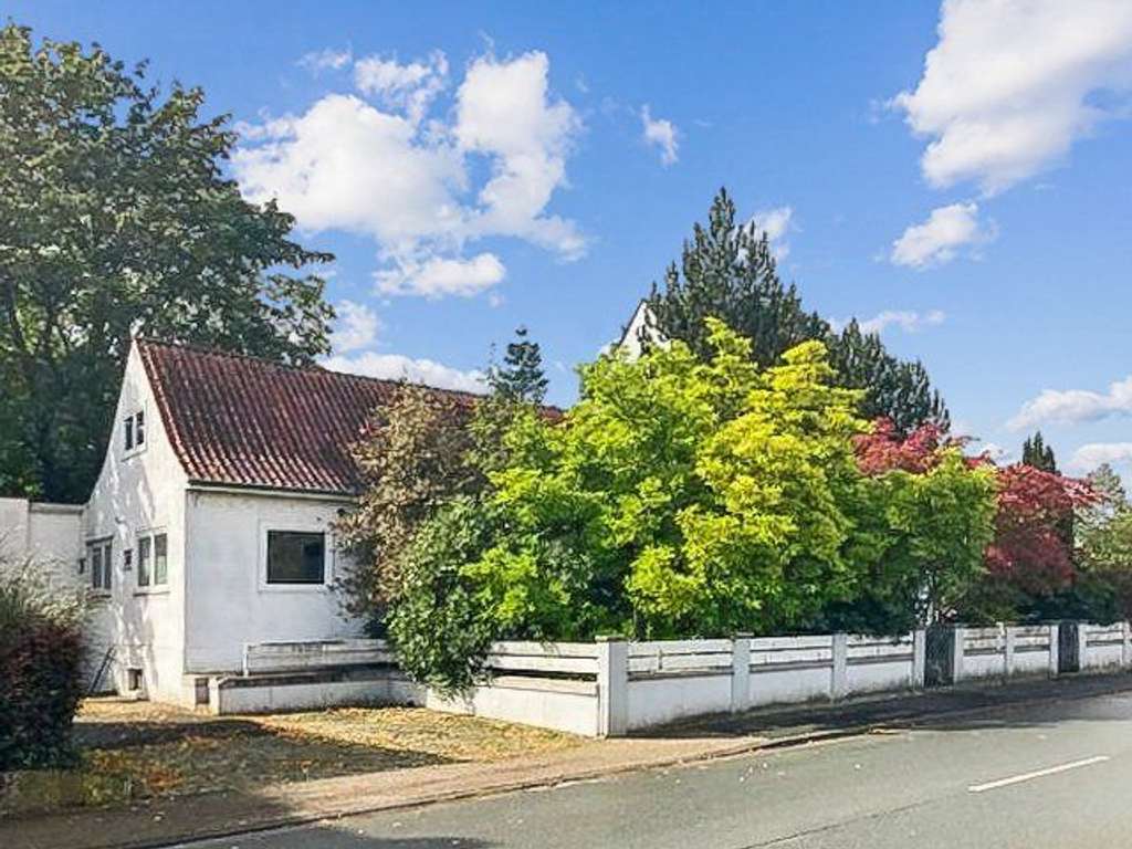 Immobilie in Bassum - Kernsanierung oder Neuprojektierung! Vollunterkellertes Wohn- und Geschäftshaus im Herzen von Bassum - Bild 3