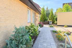 Zweifamilienhaus mit Südgarten und Hochterrasse in Bielefeld-Quelle – Die vollständige Adresse der Immobilie erhältst du vom Anbieter., 33649 Brackwede, Bielefeld – Vorschaubild 3