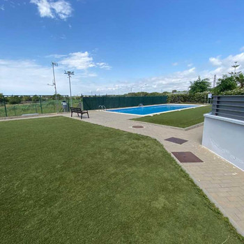 130 m² möbliertes Haus mit Terrasse 1 km vom Strand in Roda de Berà entfernt