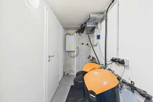Sofort frei! Neuwertig! XXL-Balkon, Photovoltaik mit Speicher, zwei Garagen, Einbauküche, Smart-Home – 85049 Friedrichshofen-Hollerstauden, Ingolstadt – Vorschaubild 40