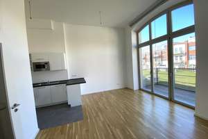 Zwei Zimmer voller Licht, Ruhe und Berliner Lebensgefühl, inkl. Einbauküche und Fussbodenheizung – Carl-Spindler-Str. 15i, 12555 Köpenick, Berlin – Vorschaubild 1