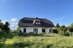 Einfamilienhaus mit Potential auf großem Grundstück bei Herrnhut – Die vollständige Adresse der Immobilie erhältst du vom Anbieter., 2747 Berthelsdorf – Vorschaubild 1