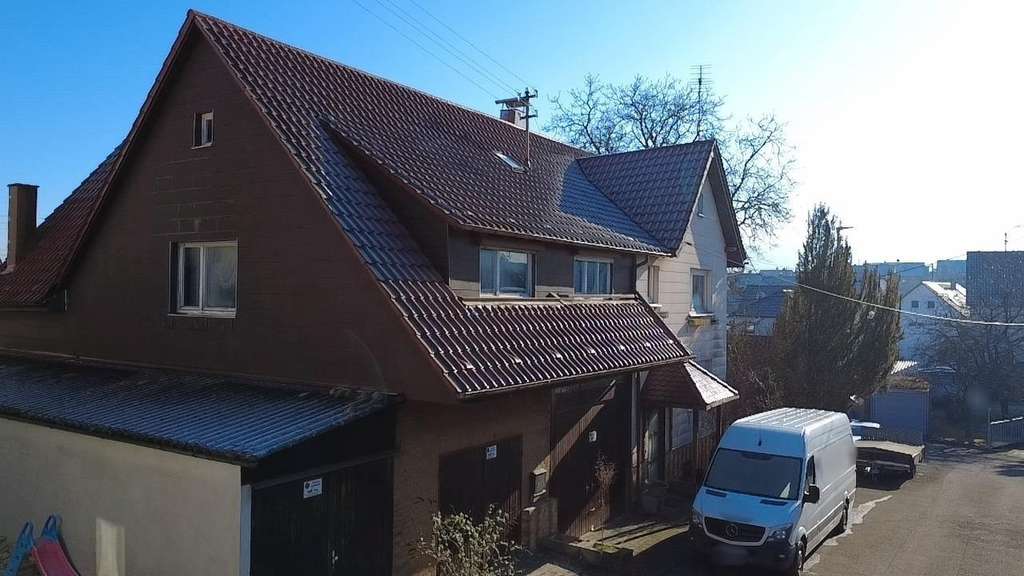 Immobilie in Nürtingen - Projektrealisierung in Reudern: Großzügiges Baugrundstück mit historischem Altbestand - Bild 0