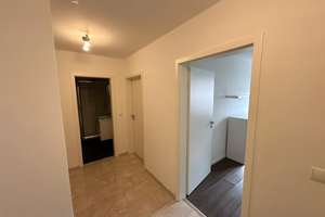 Helle 2-Zimmer-Wohnung in München-Am Hart / BMW FIZ mit TG-Stellplatz – Franz-Metzner-Straße 3, 80937 Am Hart, München – Vorschaubild 9