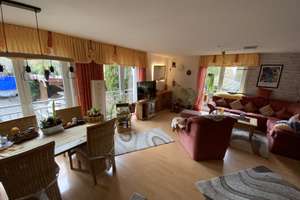 Großes Haus mit viel Platz für zwei Familien  – Die vollständige Adresse der Immobilie erhältst du vom Anbieter., 33813 Oerlinghausen – Vorschaubild 2