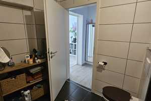 Vollständig renovierte 2-Raum-Wohnung in Solingen – Friedrich Ebert Str 43, 42719 Solingen – Vorschaubild 3