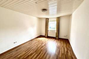 KL- Siegelbach - Modernisiertes Einfamilienhaus mit Doppelgarage, Einzelgarage, Stellplatz u. Garten – Die vollständige Adresse der Immobilie erhältst du vom Anbieter., 67661 Siegelbach, Kaiserslautern – Vorschaubild 6