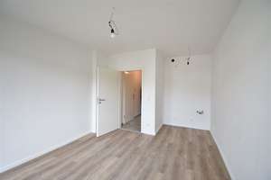 Ideal für Singles! Sanierte 2-Zi-Whg mit Balkon zu vermieten
 – Ellerstraße 97, 40227 Oberbilk, Düsseldorf – Vorschaubild 1