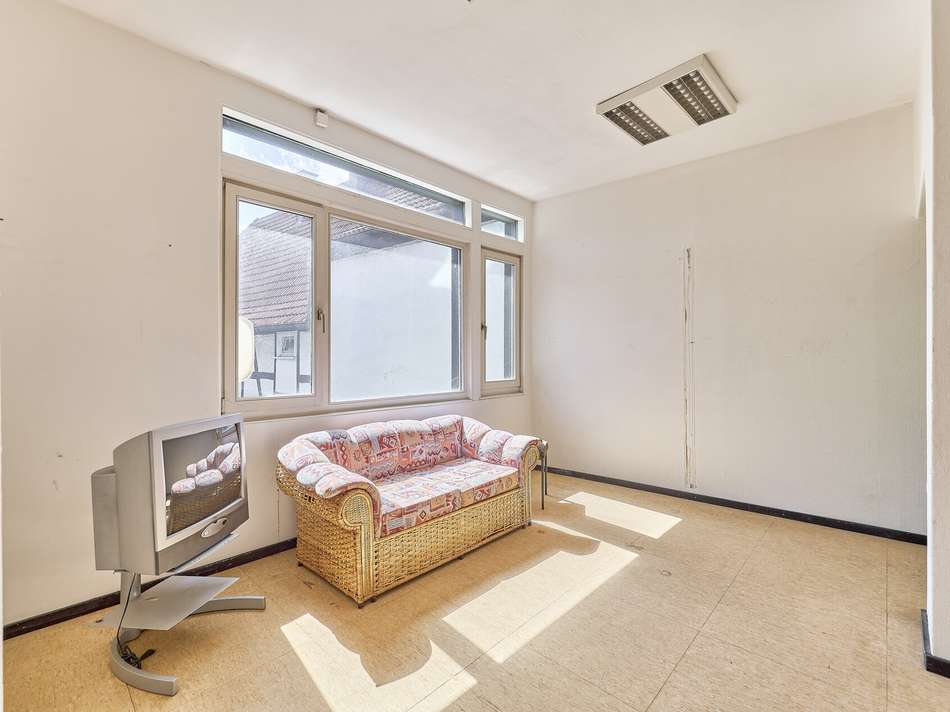 23 Durchgangsbereich Lagerfläc