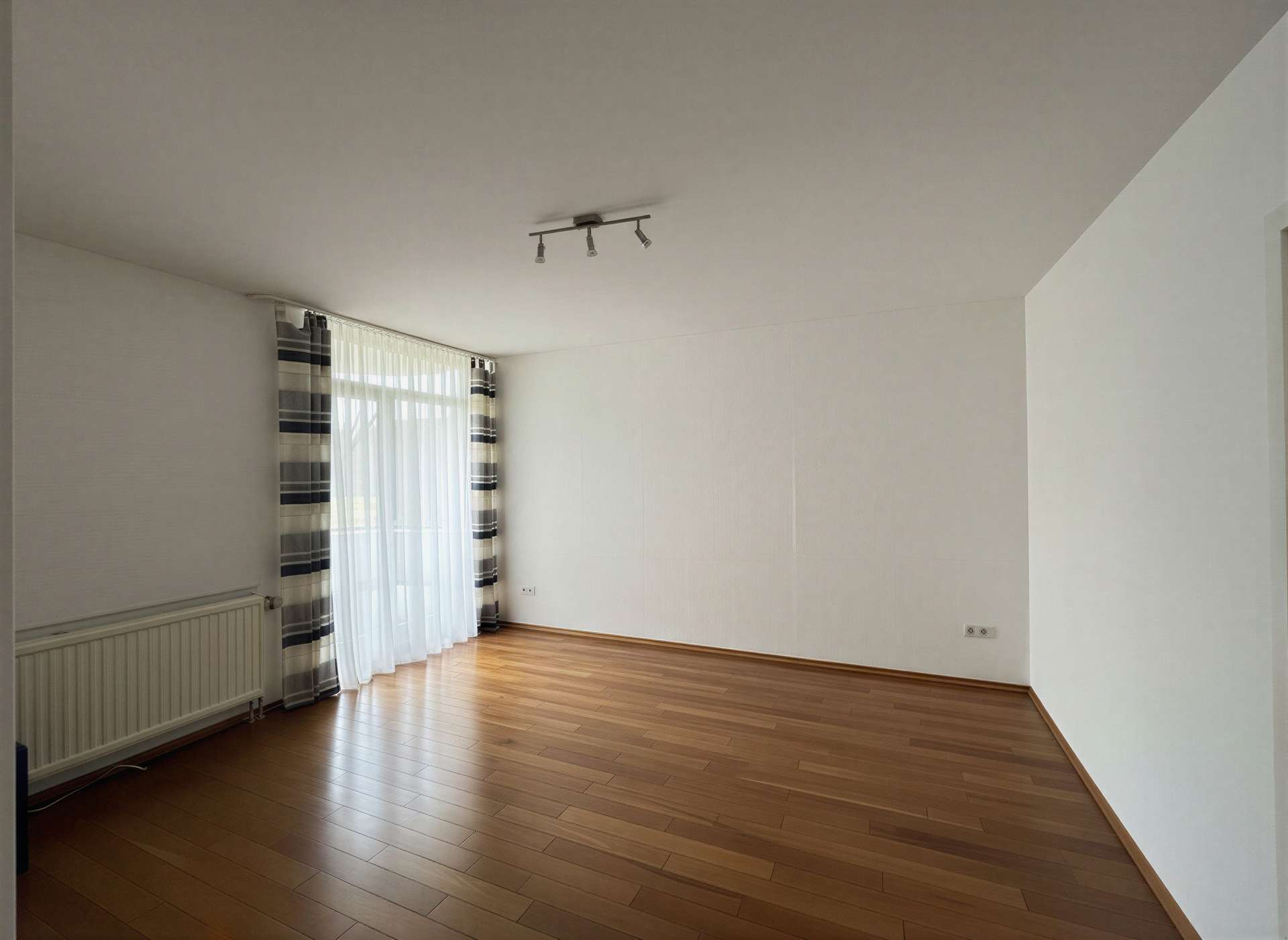 Barrierefreie 4-Zimmer Wohnung mit Balkon und Tiefgarage, Darmstadt – Bild 2