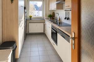 Helle 3 ZKB DG-Wohnung im gepflegtem Mehrfamilienhaus nahe des Stadtpark "Parkinsel" – 67061 Süd, Ludwigshafen am Rhein – Vorschaubild 2